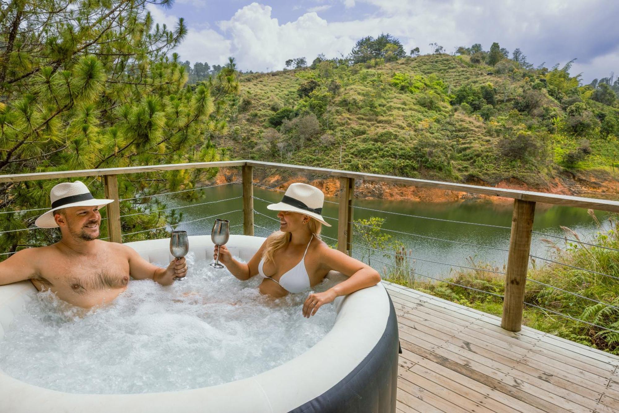 Cabanas Refugio Himalaya Guatapé Zewnętrze zdjęcie
